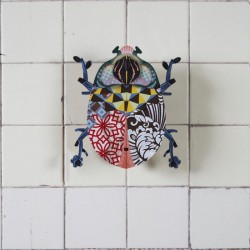 MIHO - INSETTO DECORATIVO "JOHN"